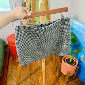 🌟SOLD🌟BRANDY MELVILLE- Houndstooth Mini Skirt